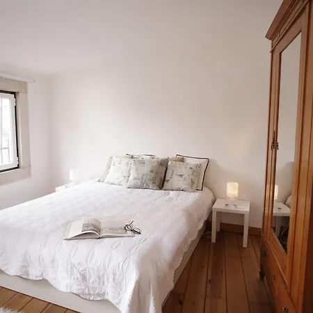 Casa Da Oliveirinha * Lisbon